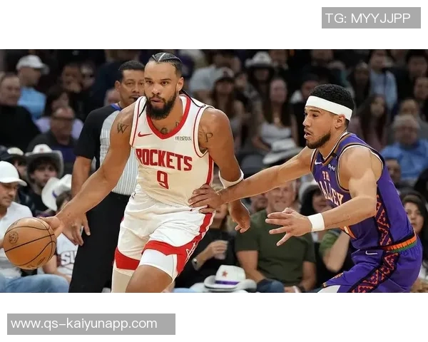 布克赞狄龙拼搏精神感染全队展现出极高的品性与刻苦态度